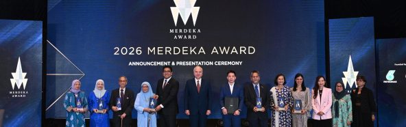 The Sultan of Perak, Sultan Nazrin Muizzuddin Shah, presented the 2026 Merdeka Award to the recipients in Kuala Lumpur on Friday.